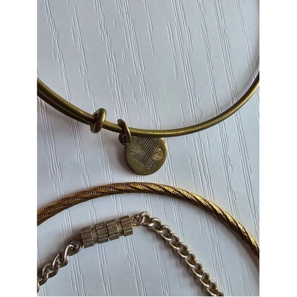 Bracelet Bundle - Picture 5 of 7